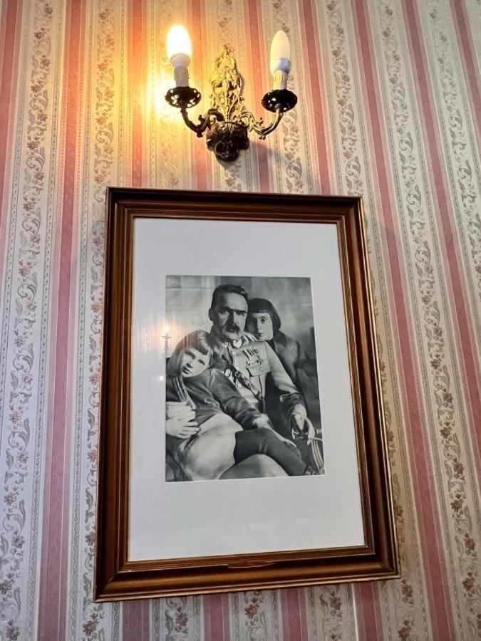 Willa Szwadron Łańcut Exteriér fotografie