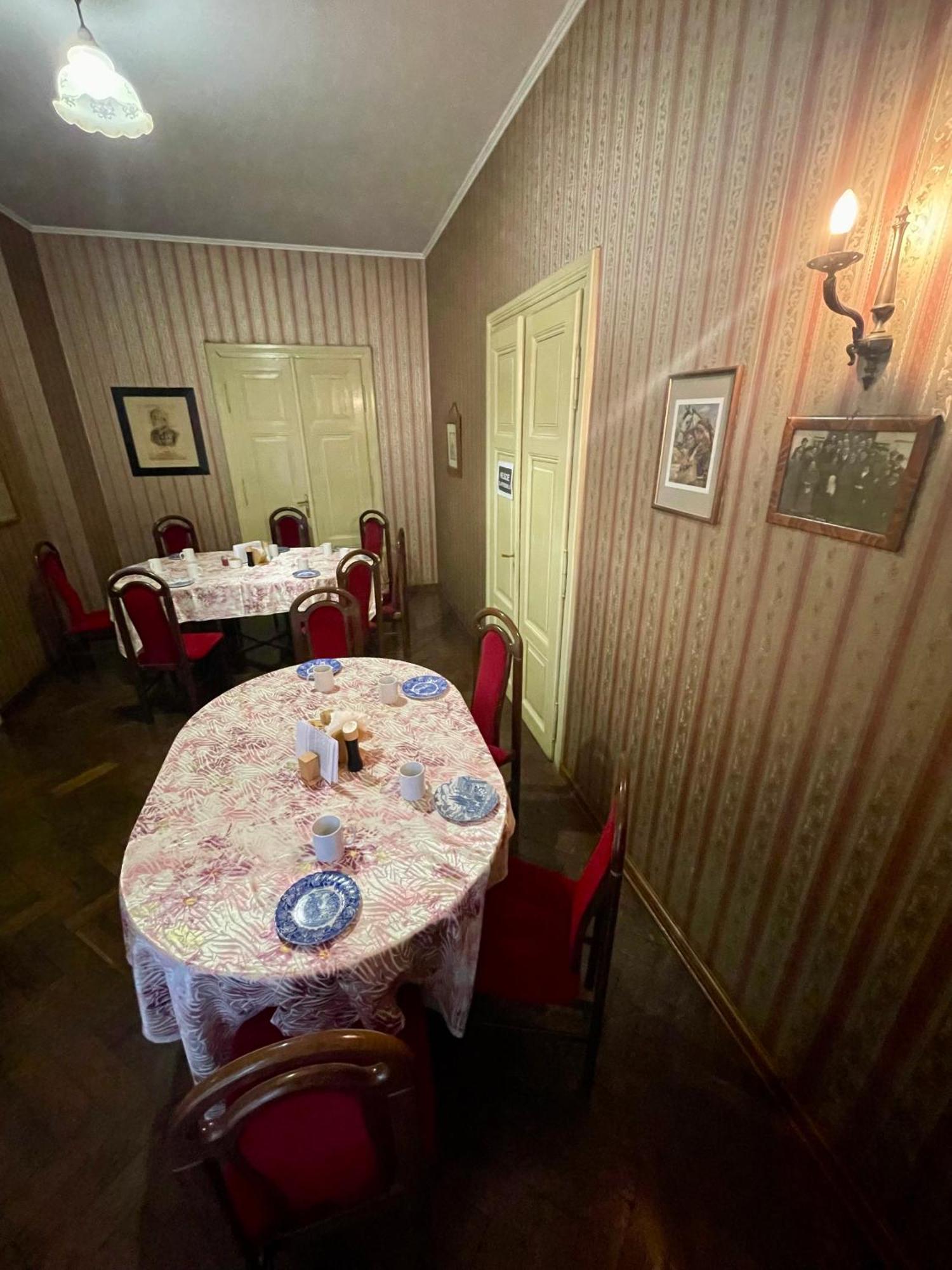 Willa Szwadron Łańcut Exteriér fotografie